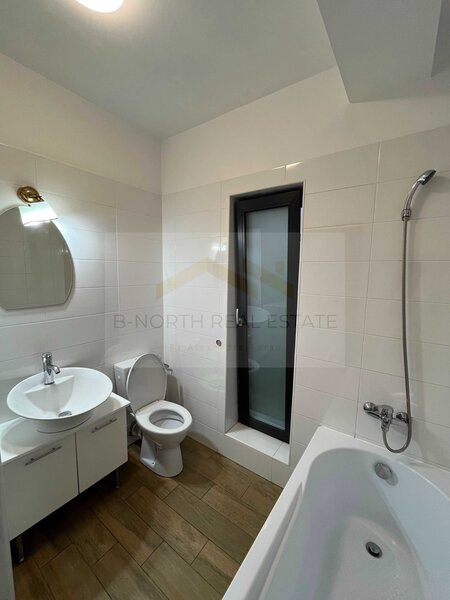 Sector 4 Apartament 2 camere de inchiriat   Cladire cu regim redus de inaltime